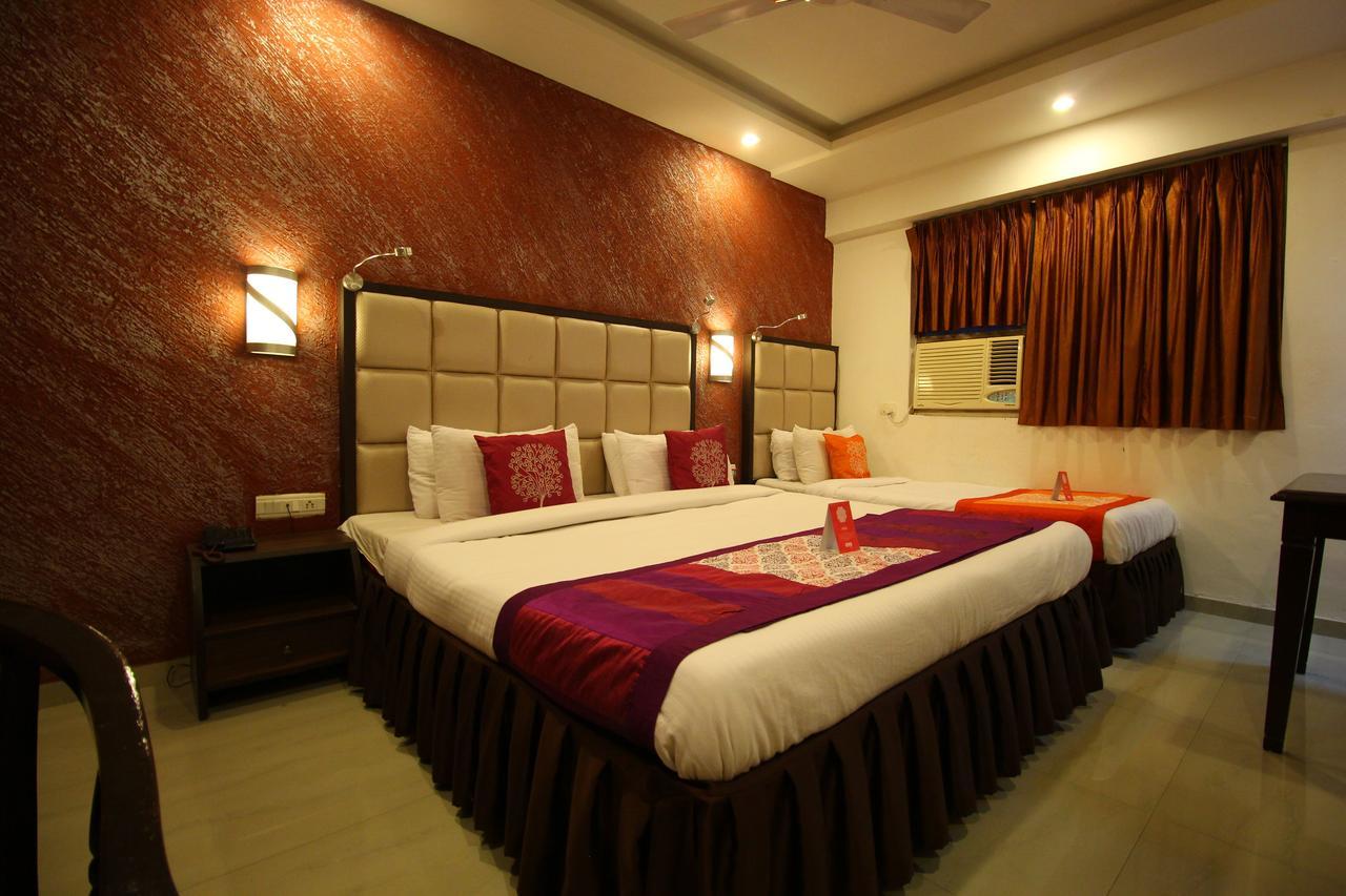 Oyo 8786 Hotel Maan Residency อาเมดาบัด ภายนอก รูปภาพ