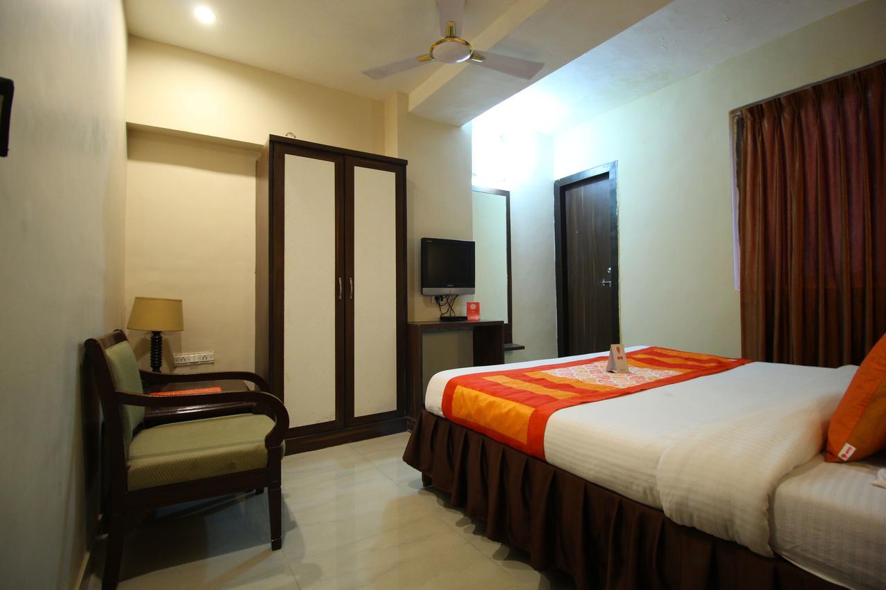 Oyo 8786 Hotel Maan Residency อาเมดาบัด ภายนอก รูปภาพ