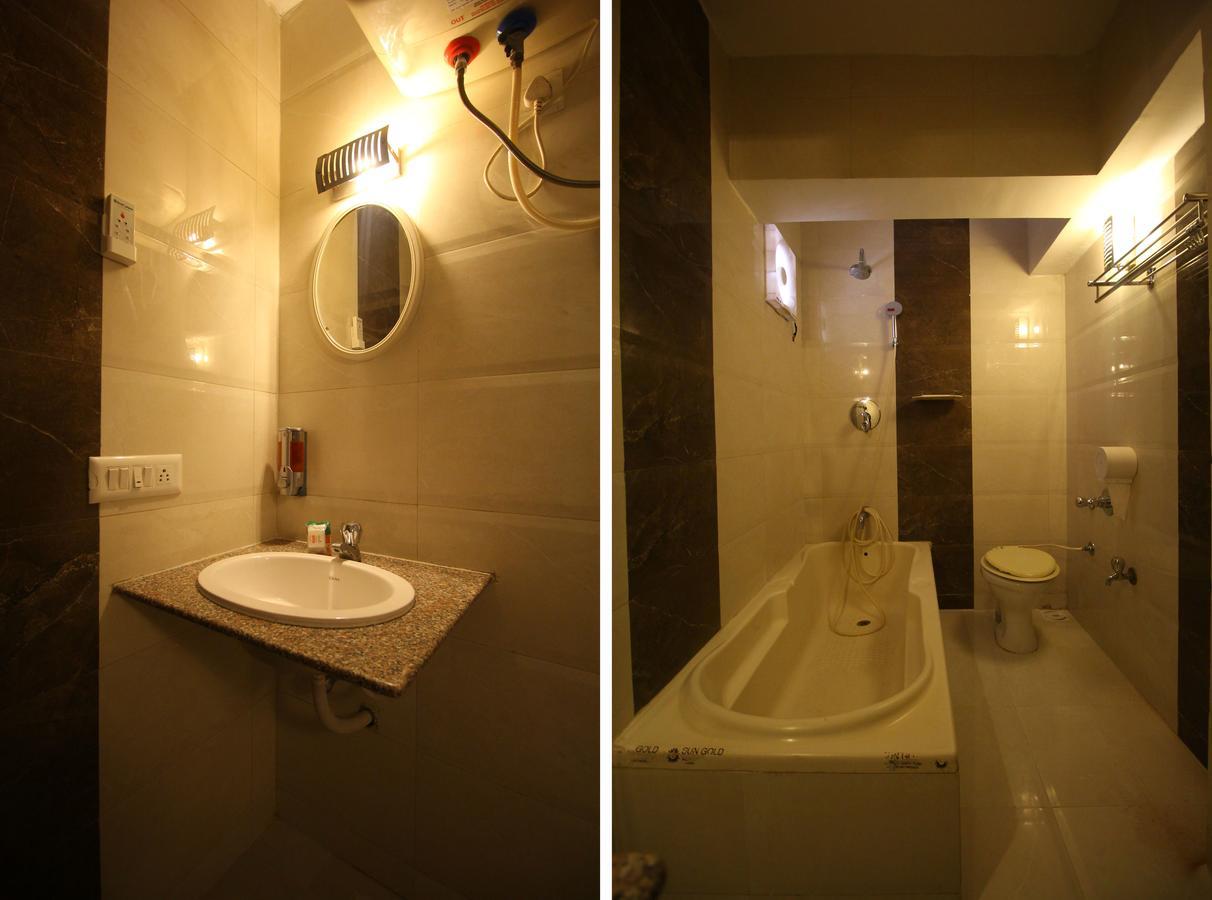 Oyo 8786 Hotel Maan Residency อาเมดาบัด ภายนอก รูปภาพ