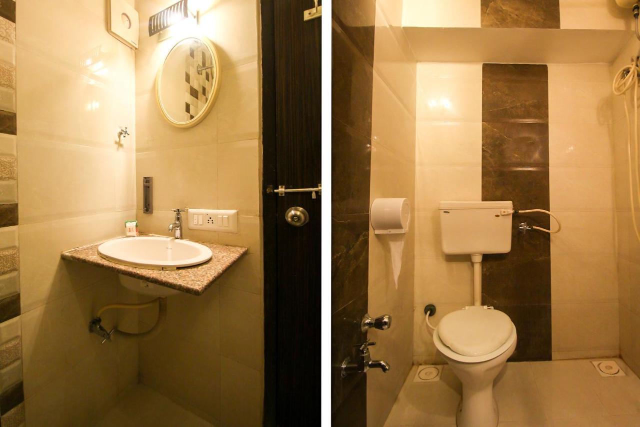 Oyo 8786 Hotel Maan Residency อาเมดาบัด ภายนอก รูปภาพ