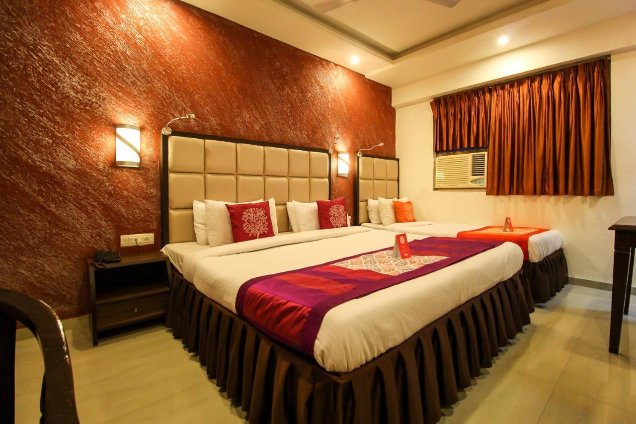 Oyo 8786 Hotel Maan Residency อาเมดาบัด ภายนอก รูปภาพ